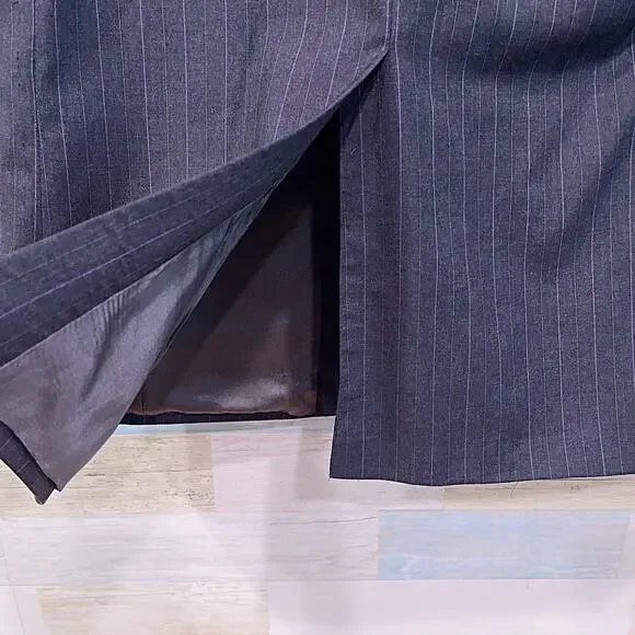 Southwick Bespoke Striped 3 Button Suit Gray Wool Mens 44R 36x31 Pleated Pants